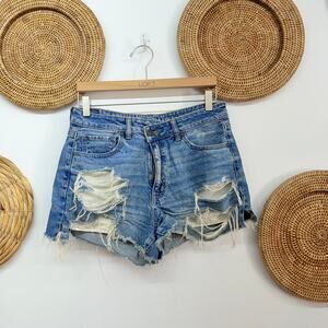 AE American Eagle Mom Short 8